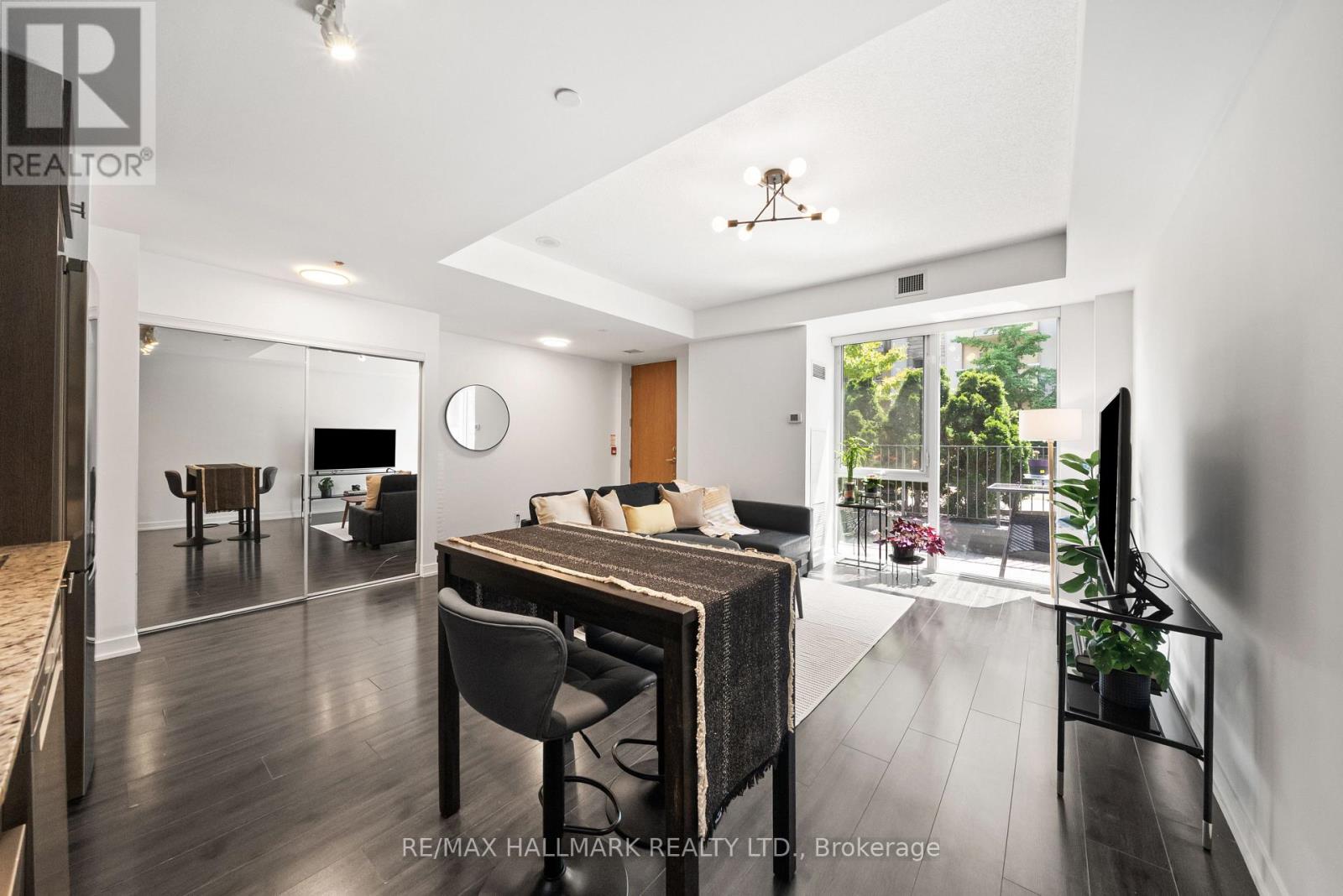 Photo 7 of Th 3 18 Rean Drive, Toronto ON
