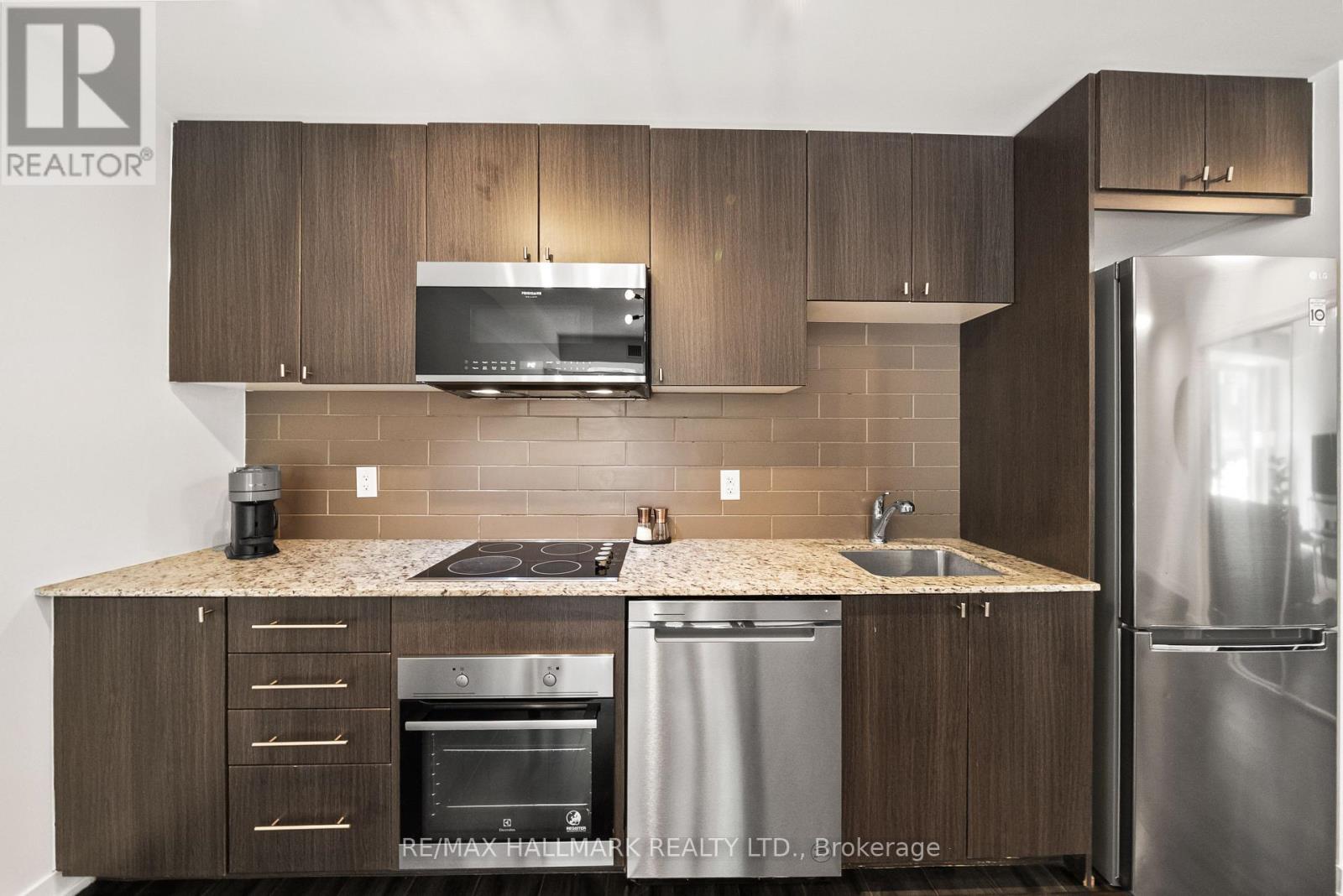 Photo 24 of Th 3 18 Rean Drive, Toronto ON