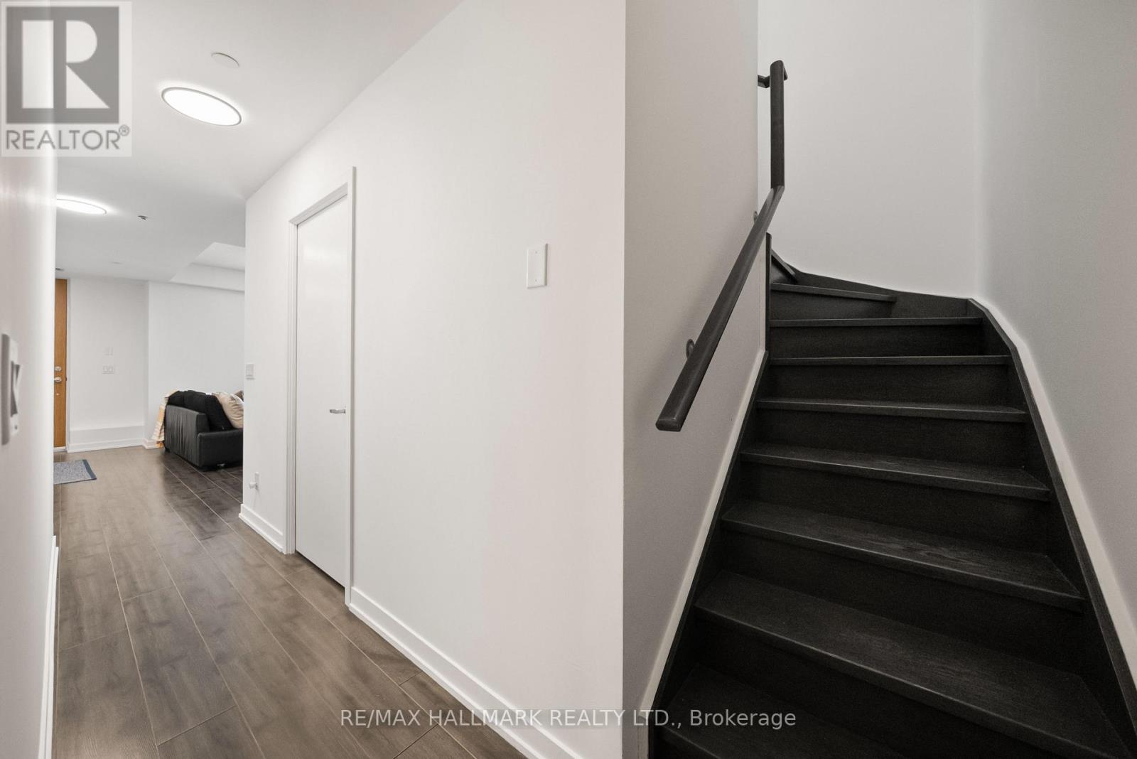 Photo 18 of Th 3 18 Rean Drive, Toronto ON