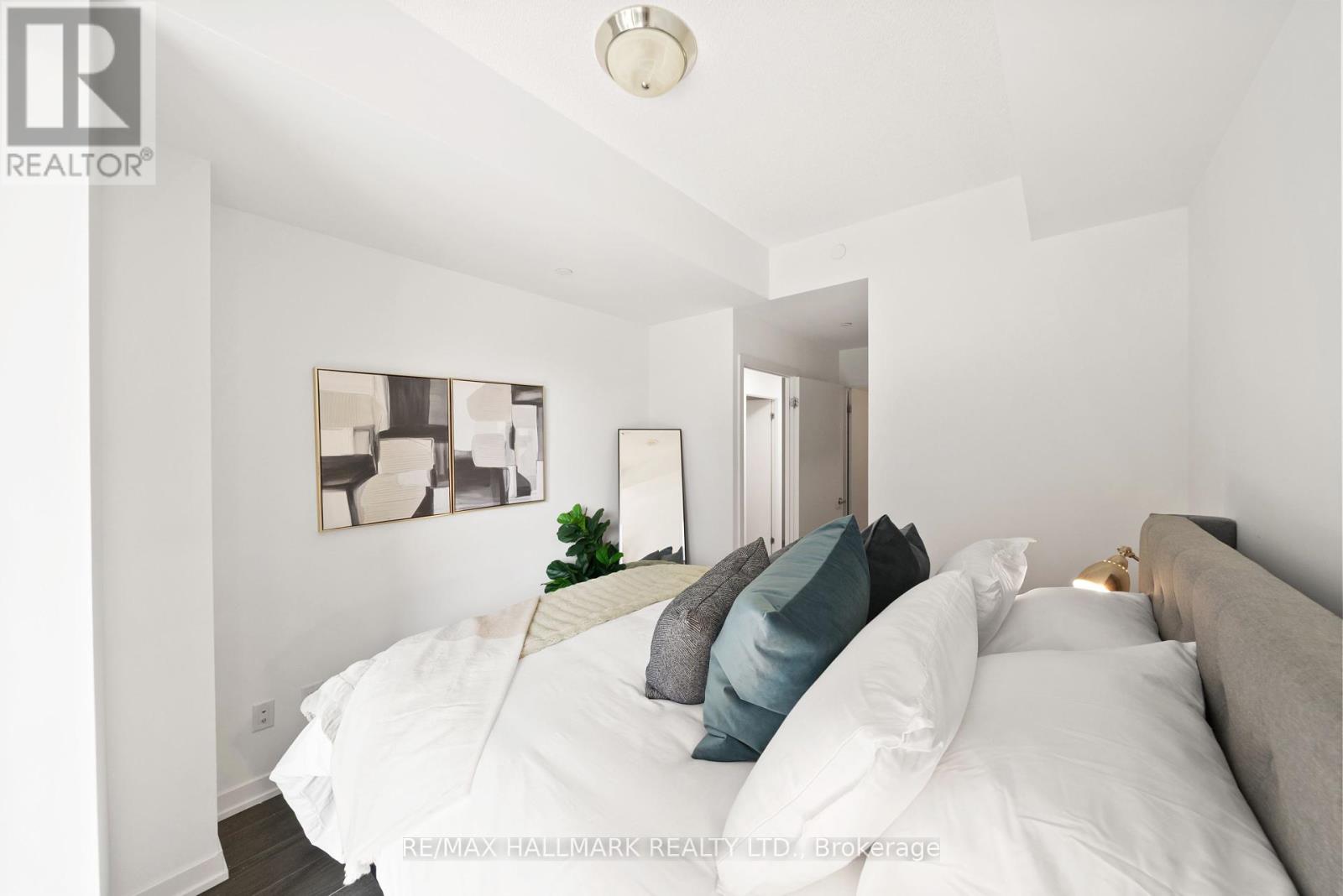 Photo 1 of Th 3 18 Rean Drive, Toronto ON