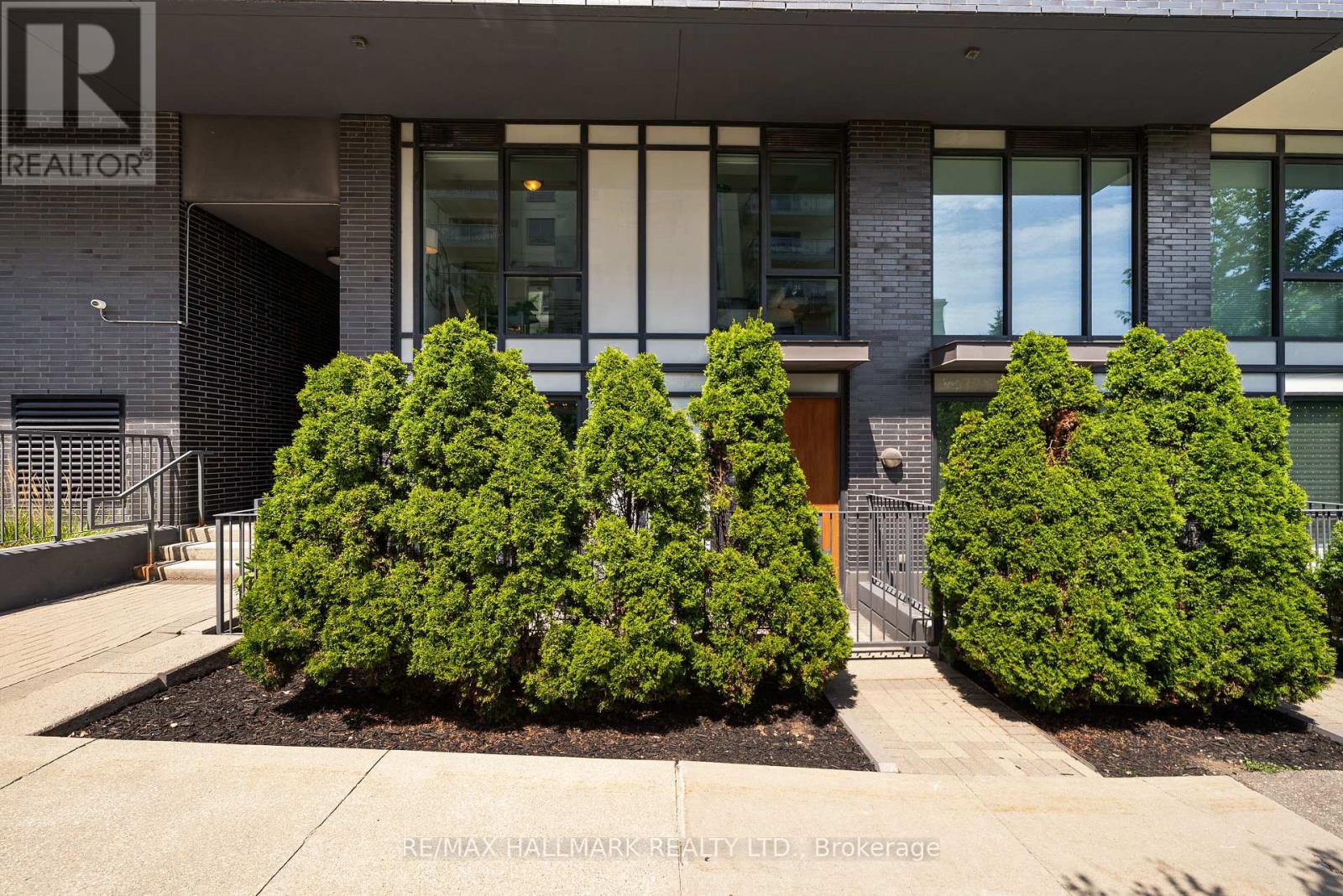 Photo 15 of Th 3 18 Rean Drive, Toronto ON