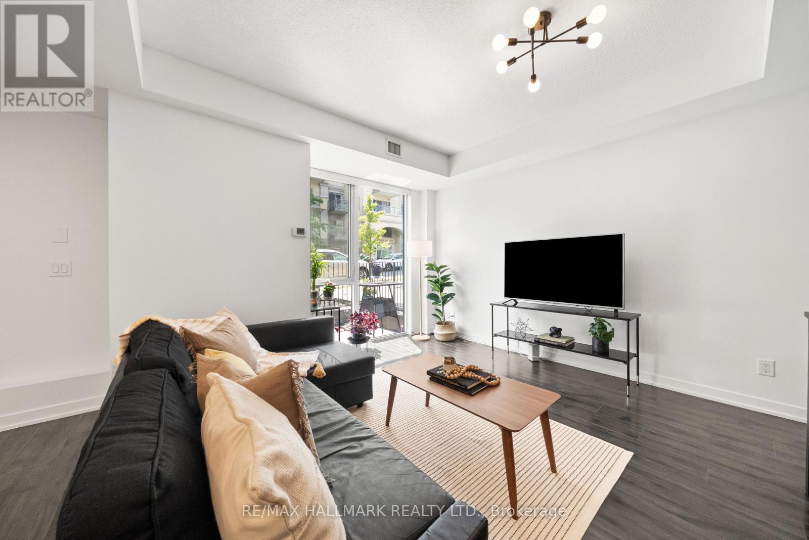 Photo 9 of Th 3 18 Rean Drive, Toronto ON