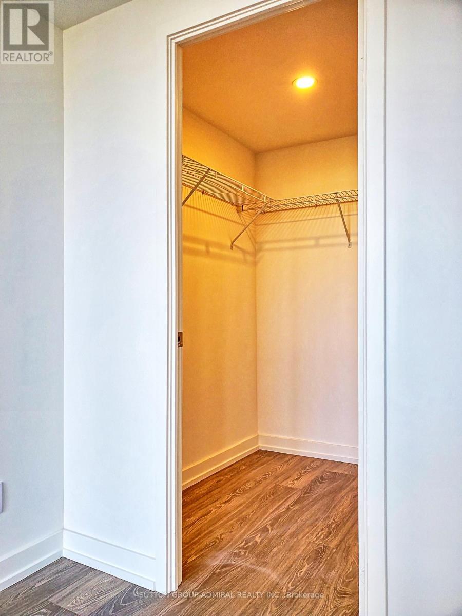Photo 3 of 1222 19 Western Battery Road, Toronto ON