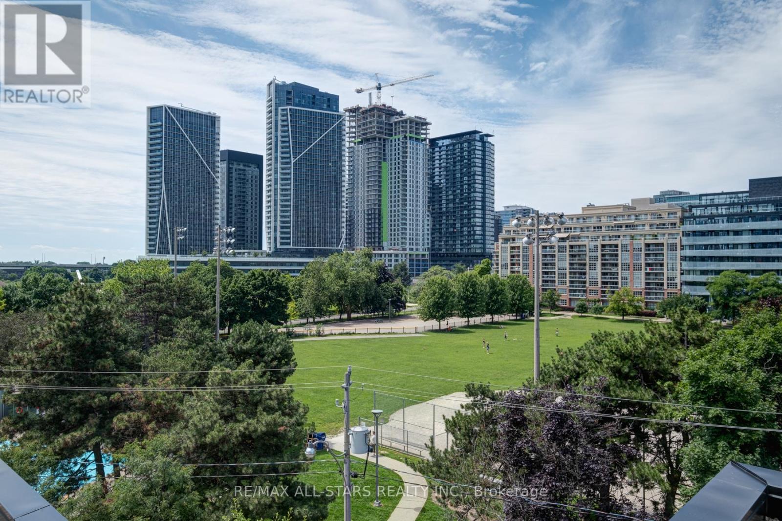Photo 13 of 511 833 King Street W, Toronto ON