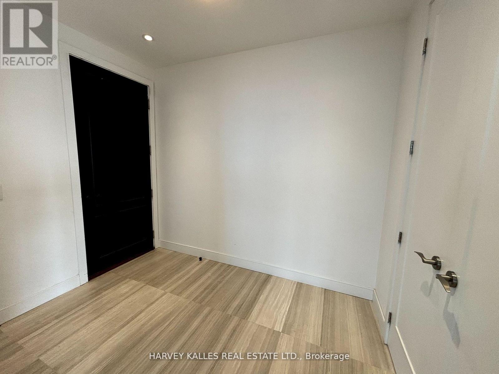 Photo 12 of Ph 201 825 Church Street, Toronto ON