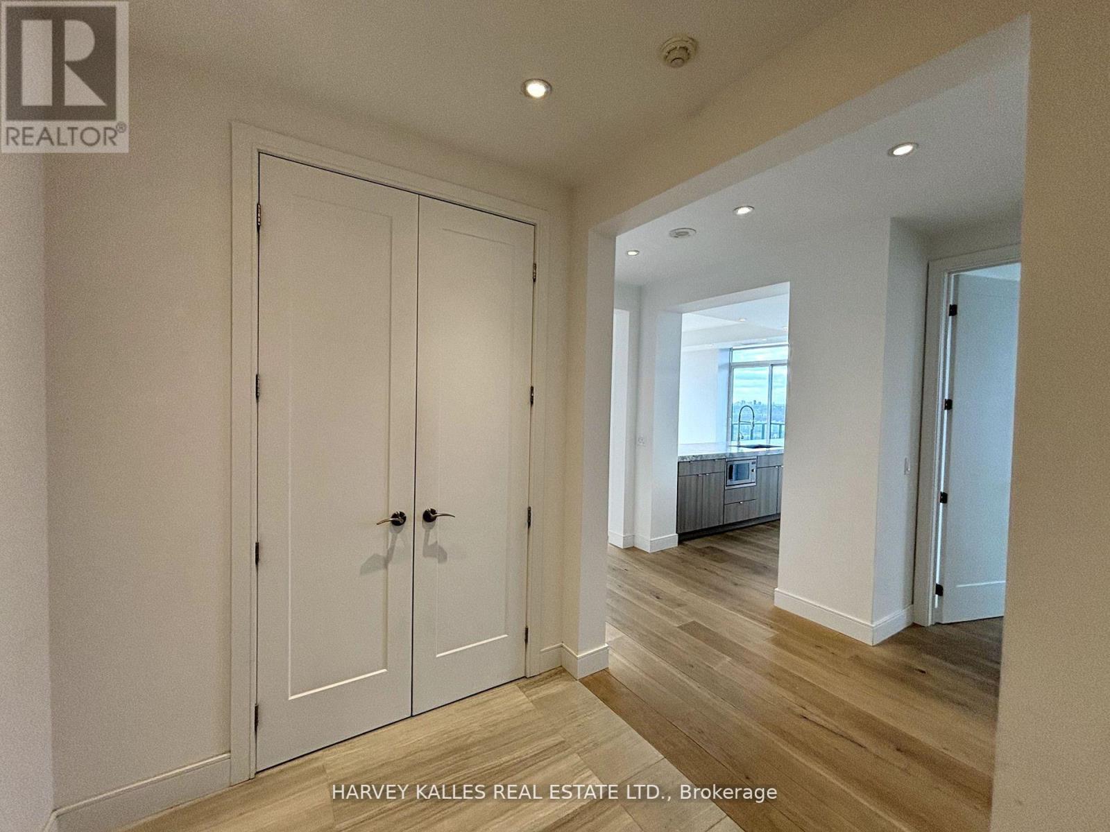 Photo 20 of Ph 201 825 Church Street, Toronto ON