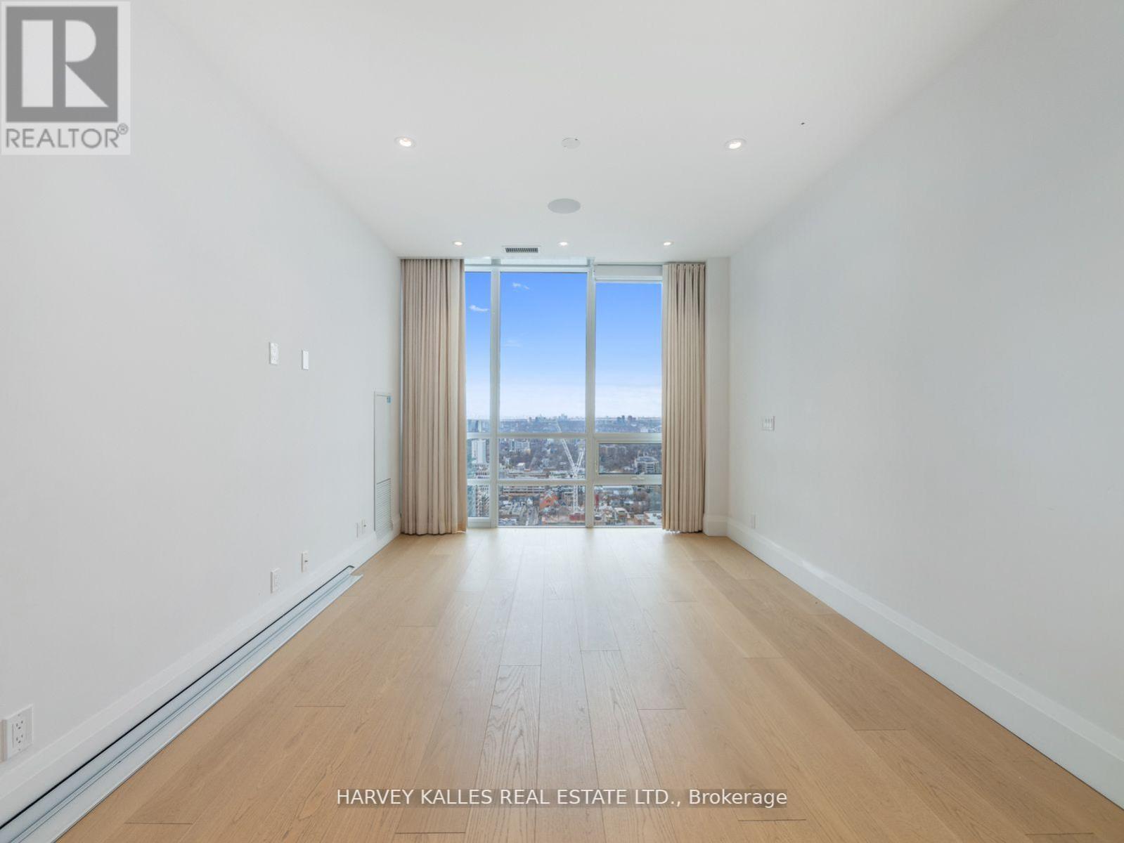 Photo 10 of Ph 205 825 Church Street, Toronto ON
