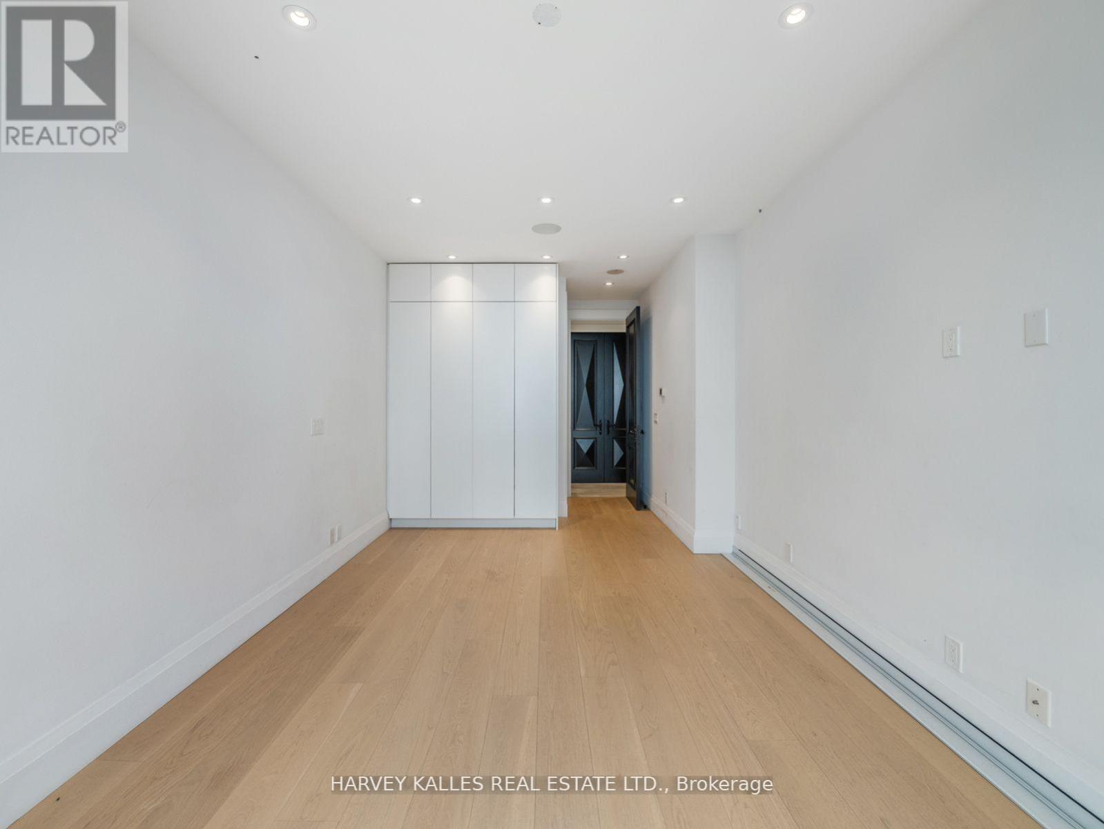 Photo 13 of Ph 205 825 Church Street, Toronto ON