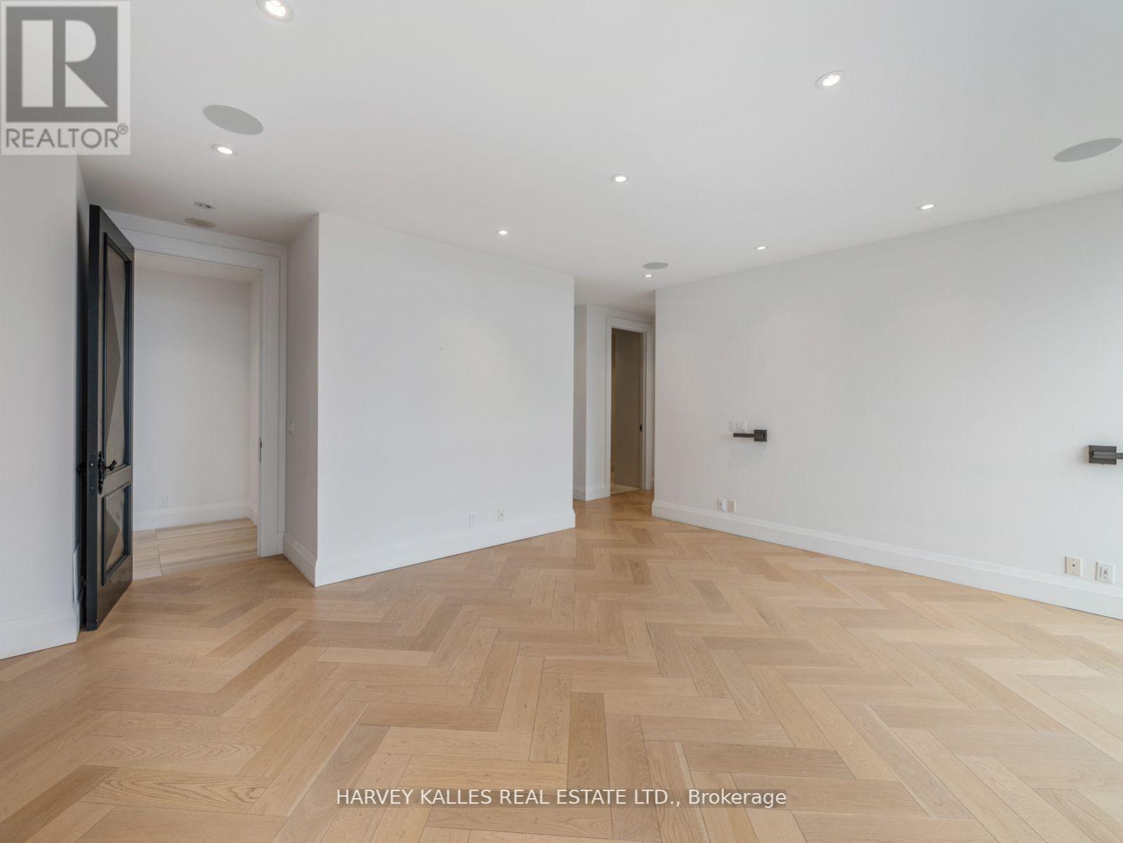 Photo 18 of Ph 205 825 Church Street, Toronto ON