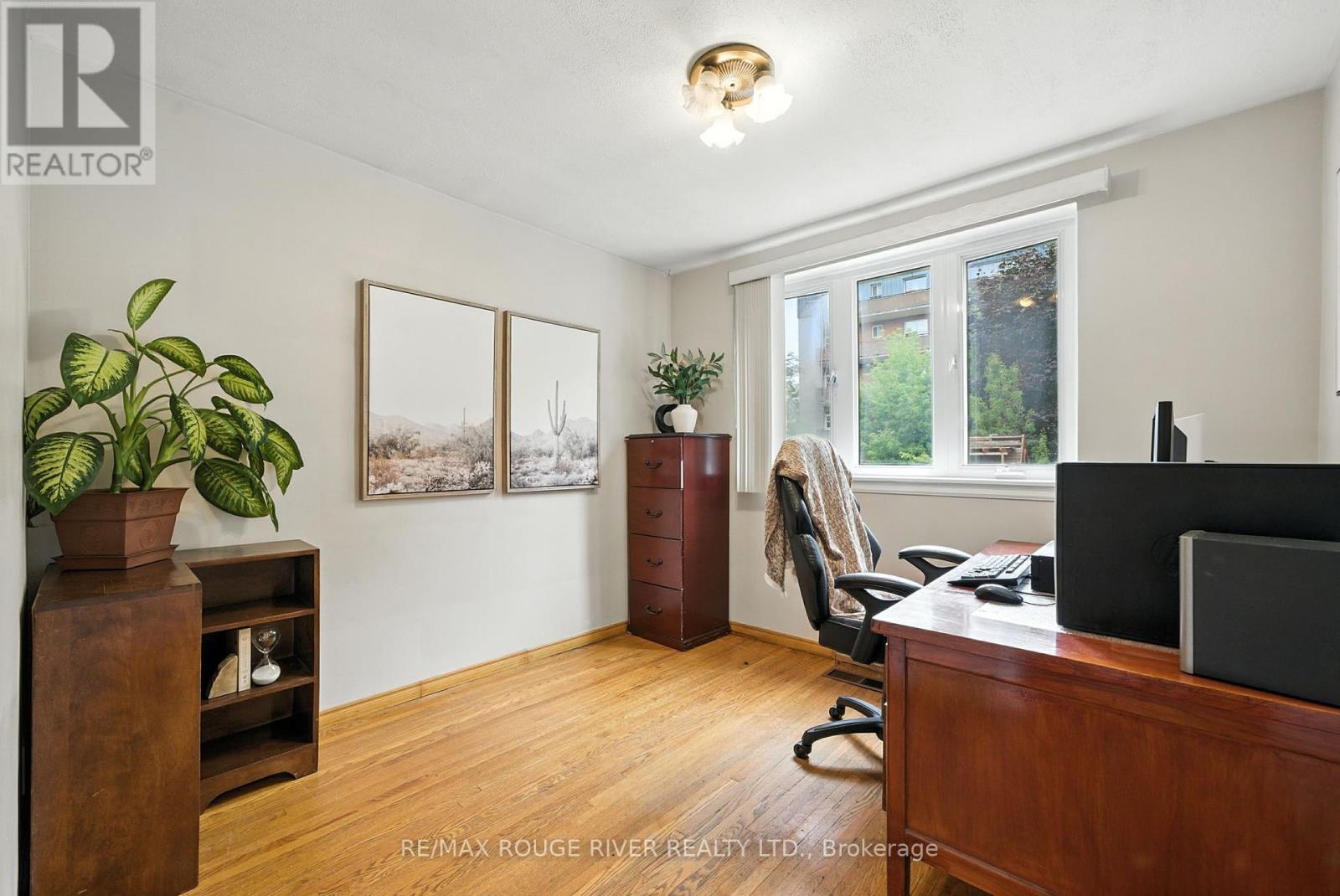 Photo 21 of 51 Elfreda Boulevard, Toronto ON
