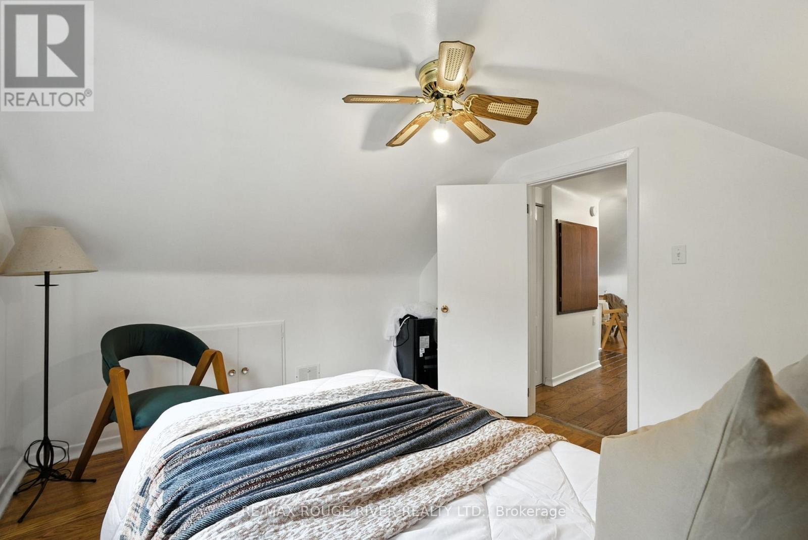 Photo 31 of 51 Elfreda Boulevard, Toronto ON