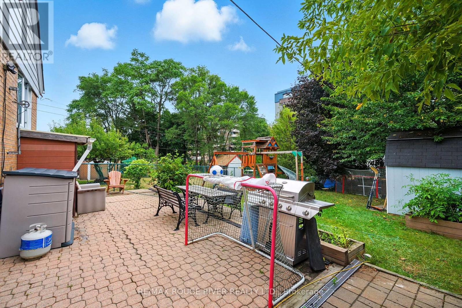 Photo 38 of 51 Elfreda Boulevard, Toronto ON