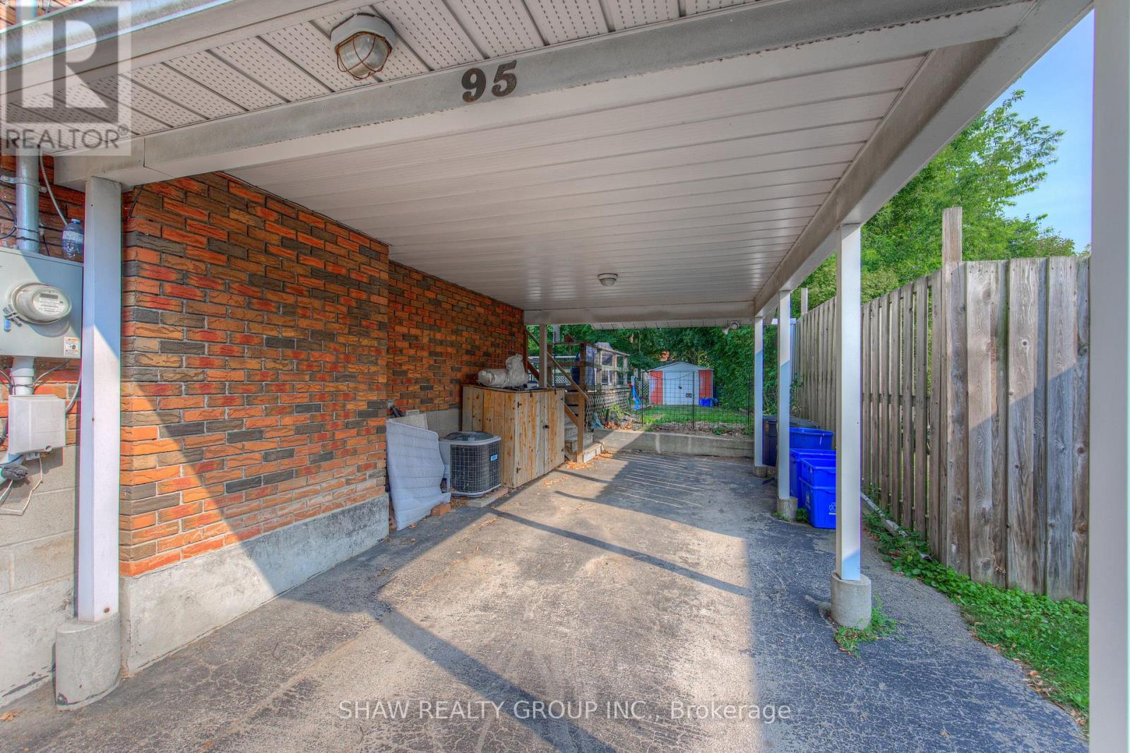 Photo 8 of 95 Silver Street, Brant ON
