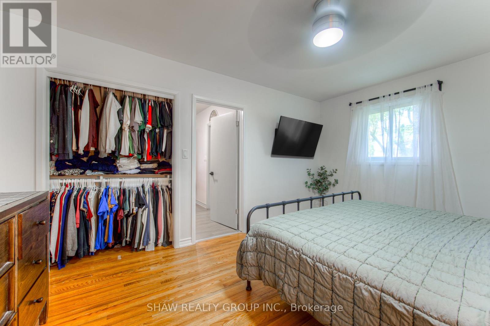 Photo 22 of 95 Silver Street, Brant ON