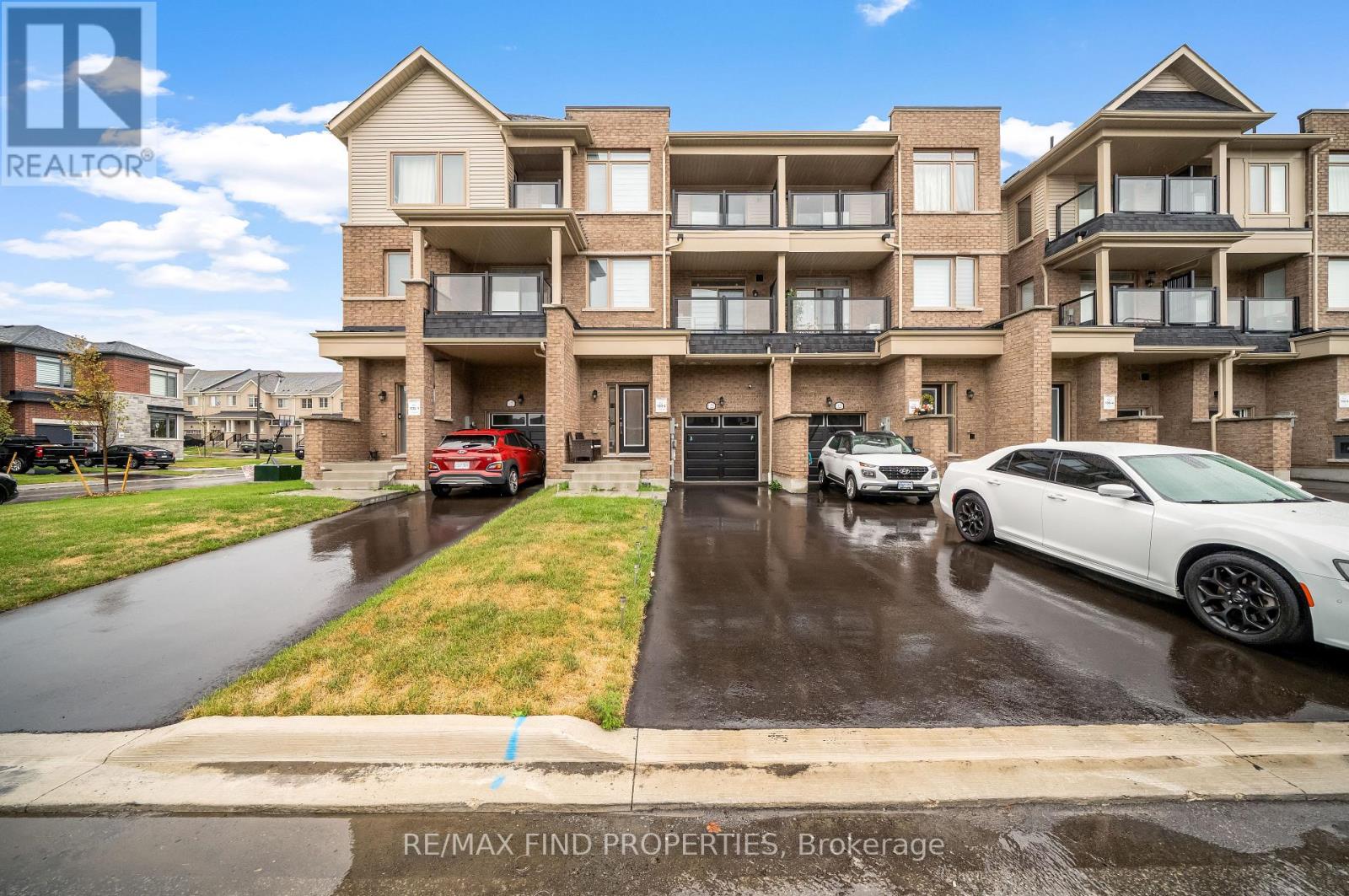 Photo 11 of 1125 Lockie Drive, Oshawa ON