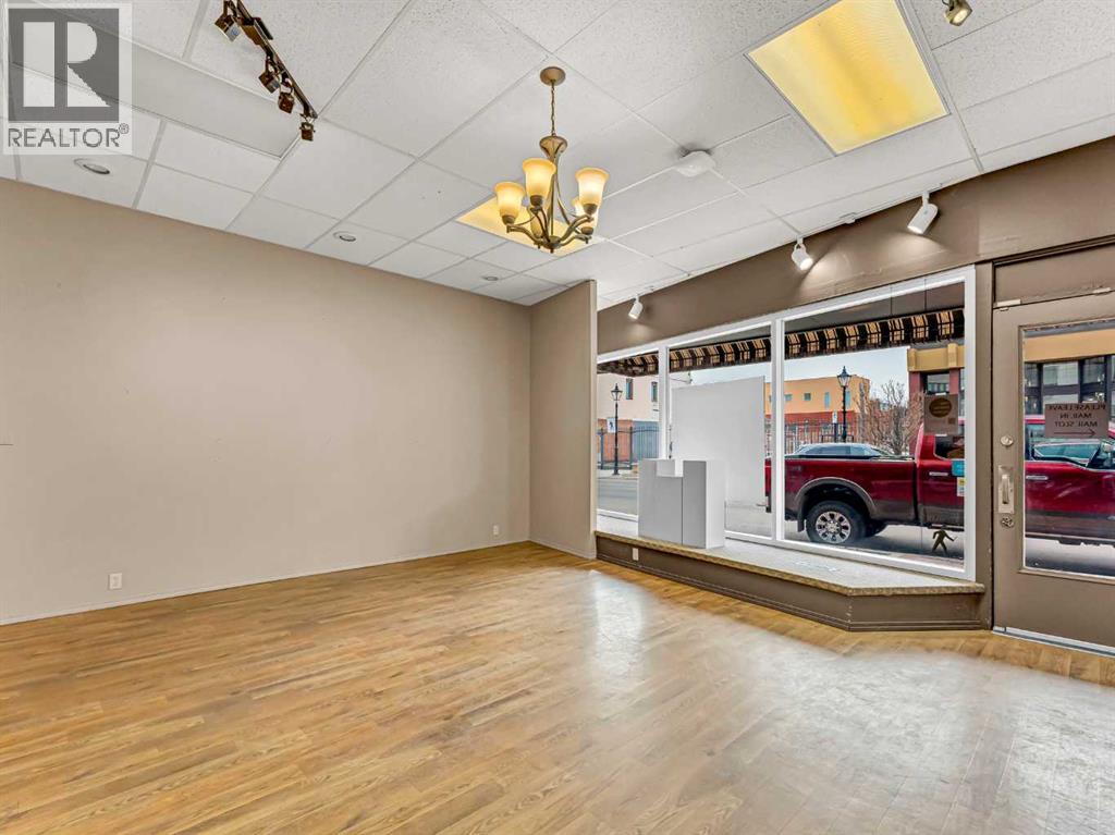 Photo 24 of 628 2 Street Se, Medicine Hat AB