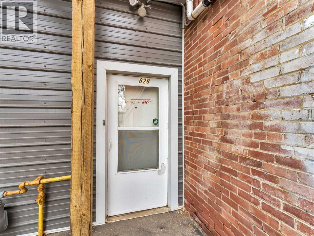 Photo 13 of 628 2 Street Se, Medicine Hat AB