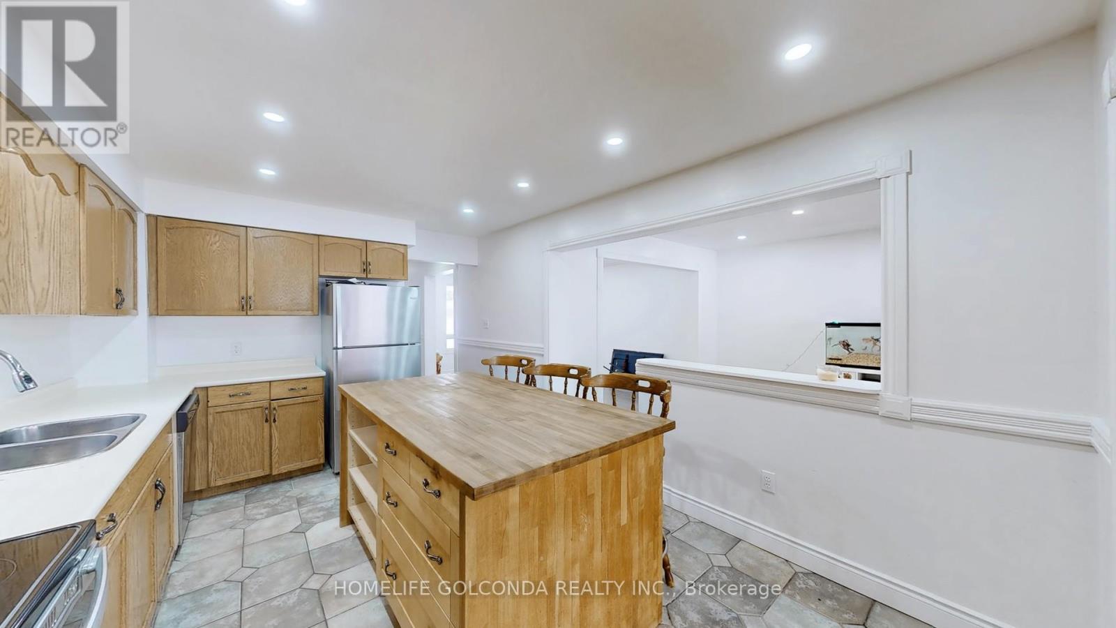Photo 18 of 129 Kerr Boulevard, New Tecumseth ON