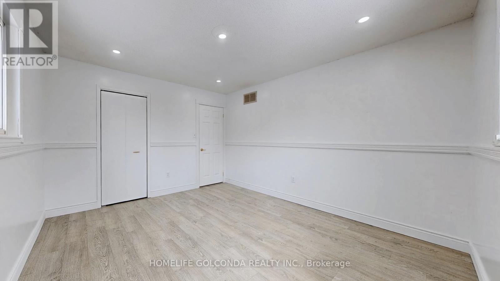 Photo 11 of 129 Kerr Boulevard, New Tecumseth ON