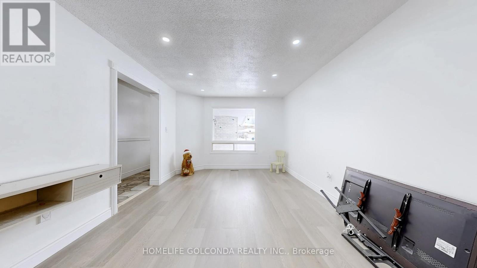 Photo 14 of 129 Kerr Boulevard, New Tecumseth ON
