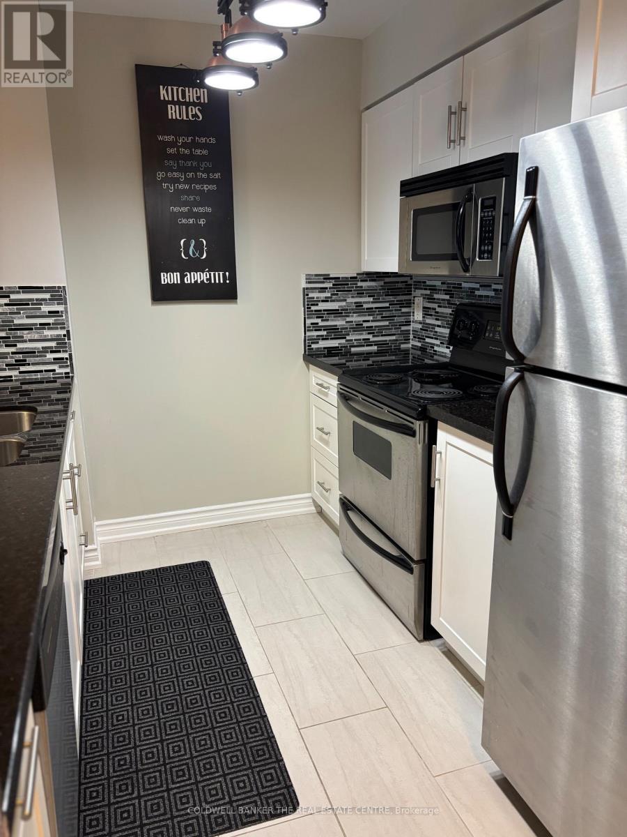 Photo 20 of 301 29 Northern Hts Drive, Richmond Hill ON