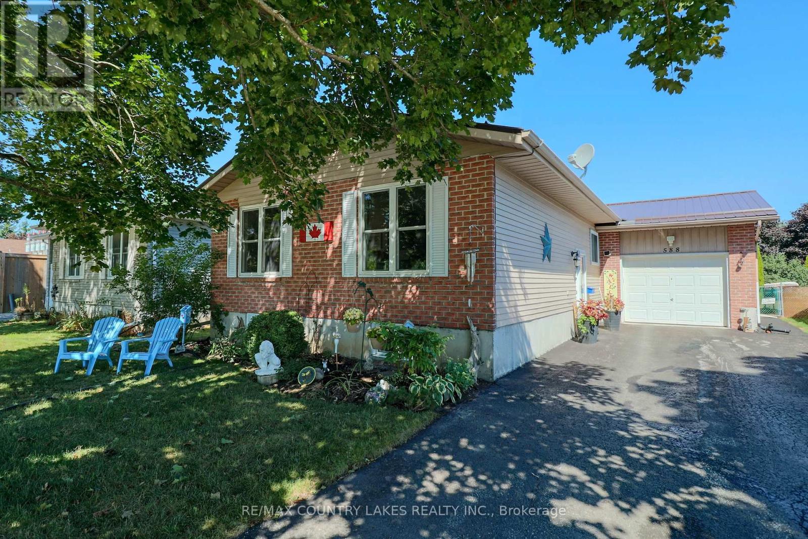 Photo 1 of 588 Main Street E, Brock ON