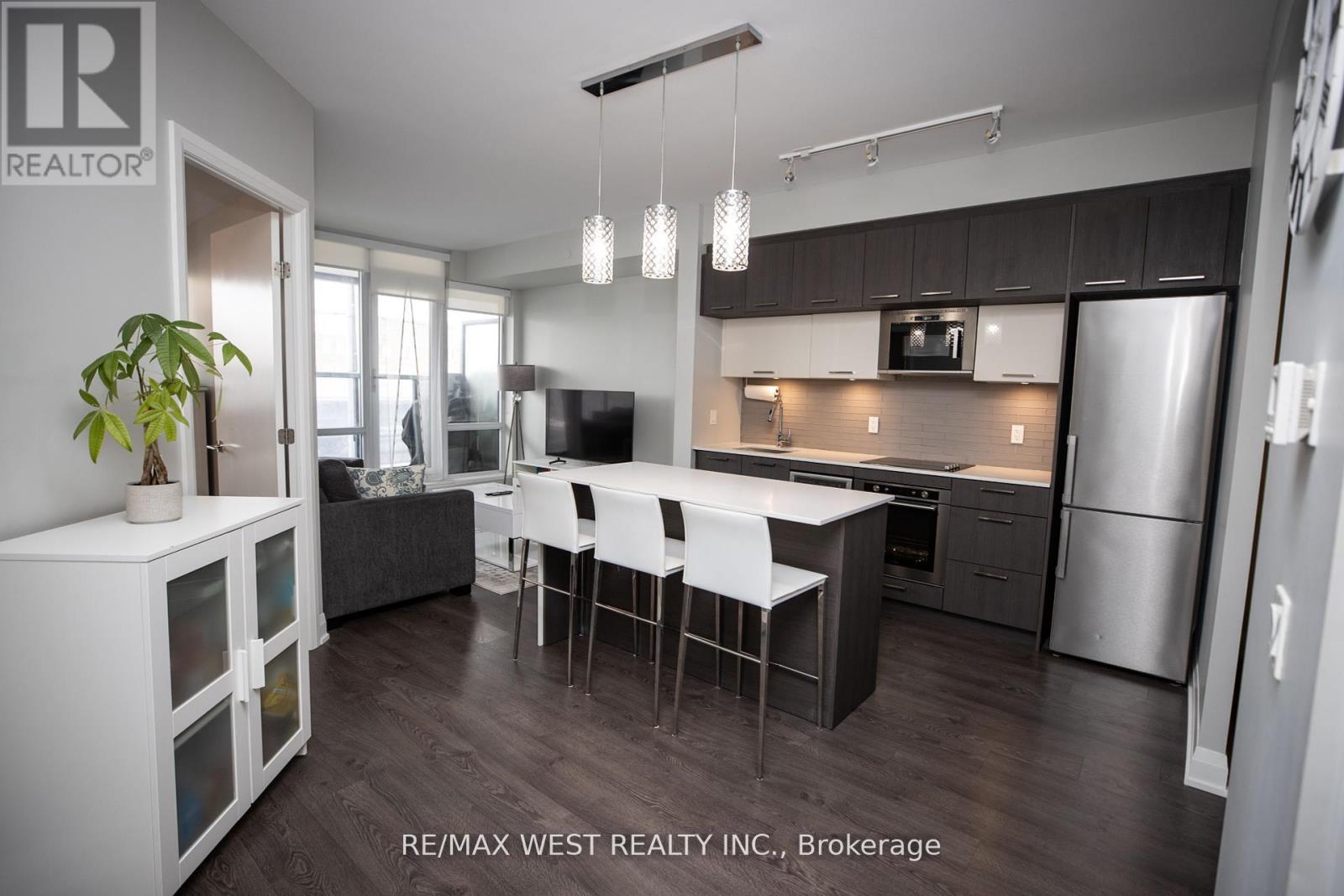 Photo 28 of 222 4800 Highway 7 Road, Vaughan ON