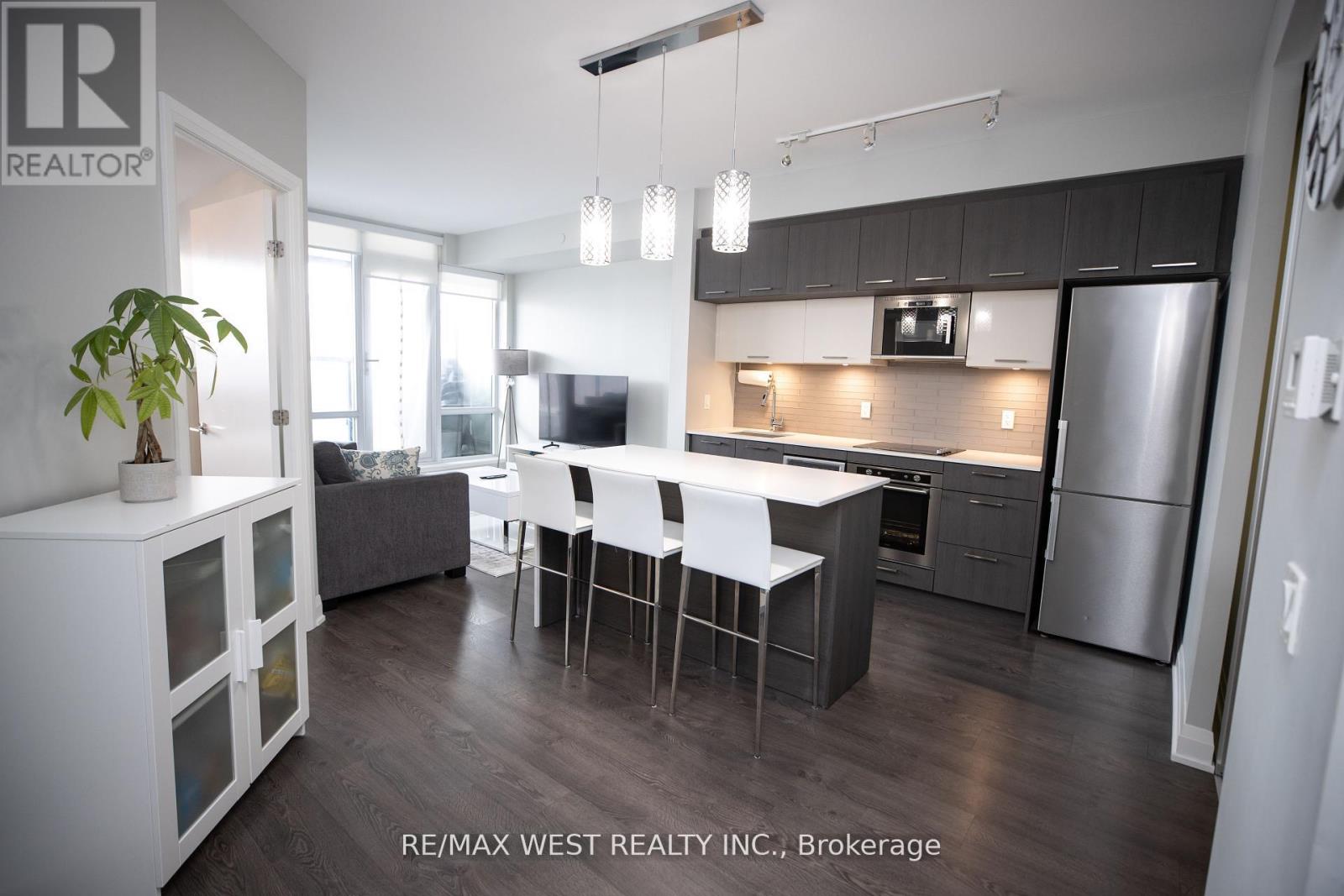 Photo 38 of 222 4800 Highway 7 Road, Vaughan ON