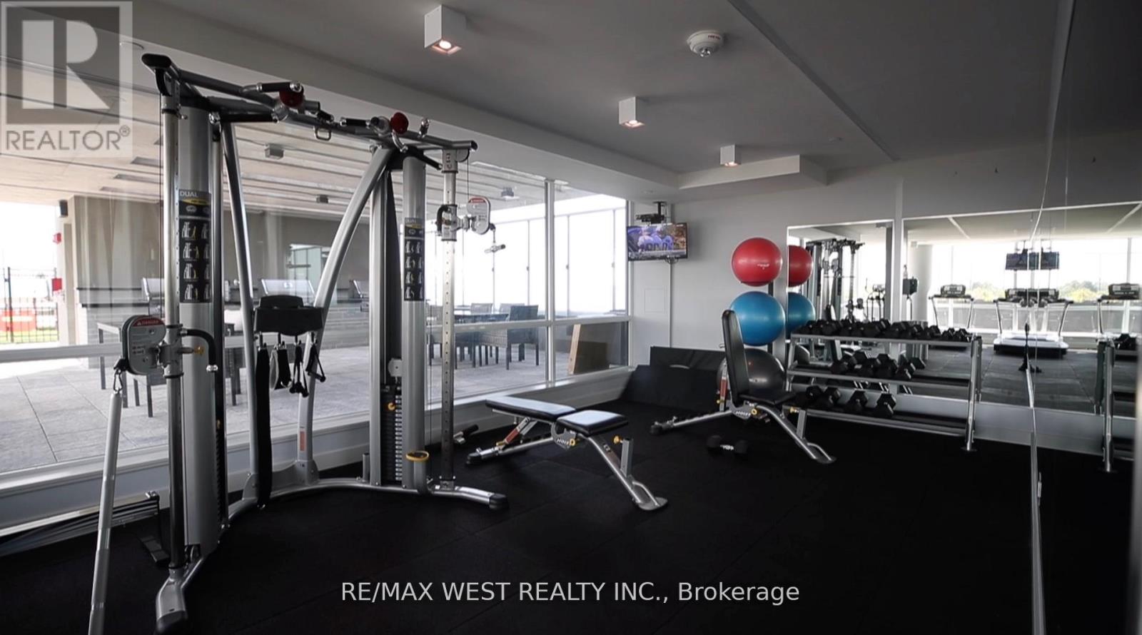 Photo 39 of 222 4800 Highway 7 Road, Vaughan ON