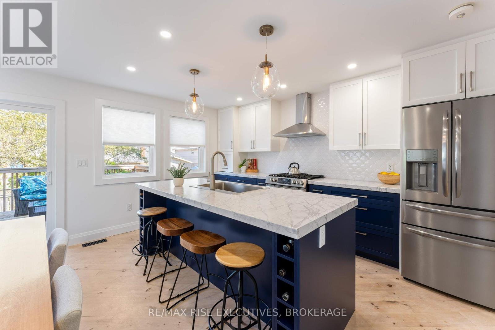 Photo 18 of 91 Raglan Road, Kingston ON