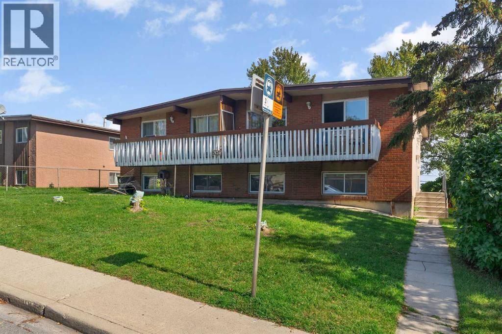 Single Family House Bi-level for Sale in   Hunterview Drive NW Huntington Hills Calgary 