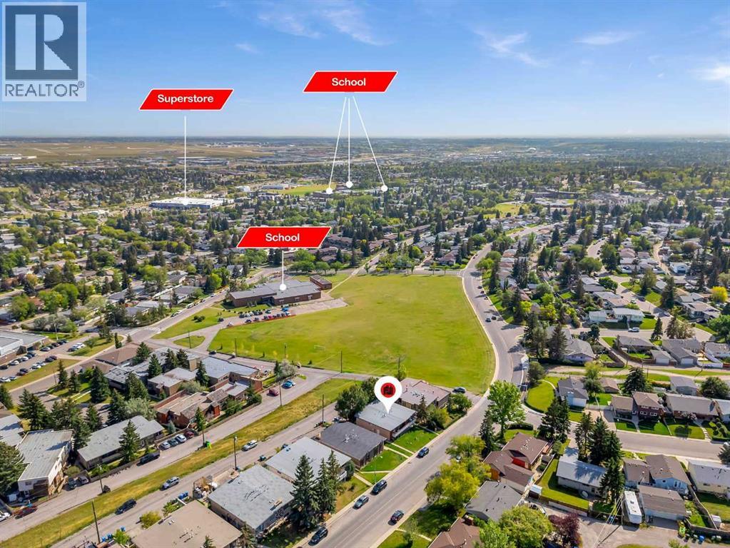 Single Family House Bi-level for Sale in   Hunterview Drive NW Huntington Hills Calgary 