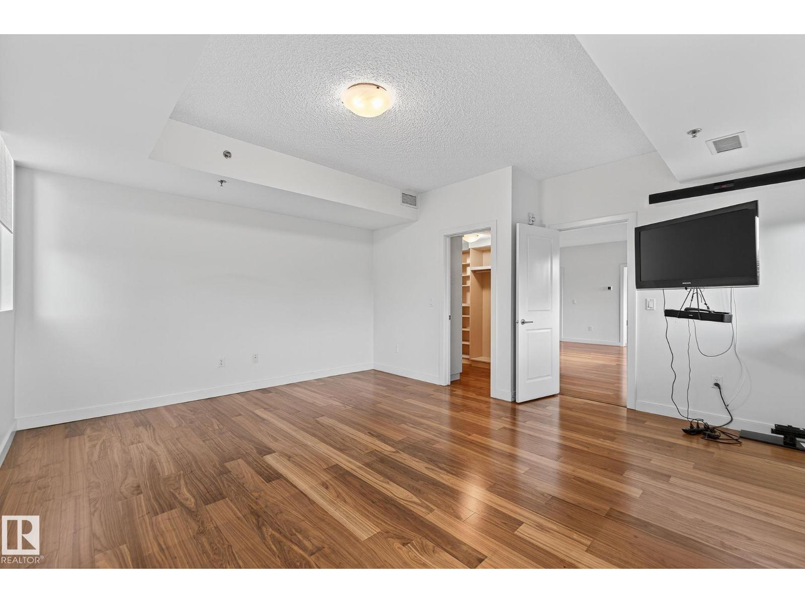 Photo 1 of 306 9316 82 Av Nw Nw, Edmonton AB