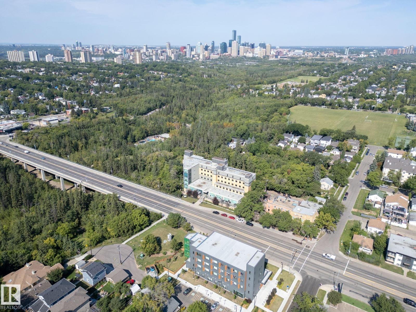 Photo 13 of 306 9316 82 Av Nw Nw, Edmonton AB