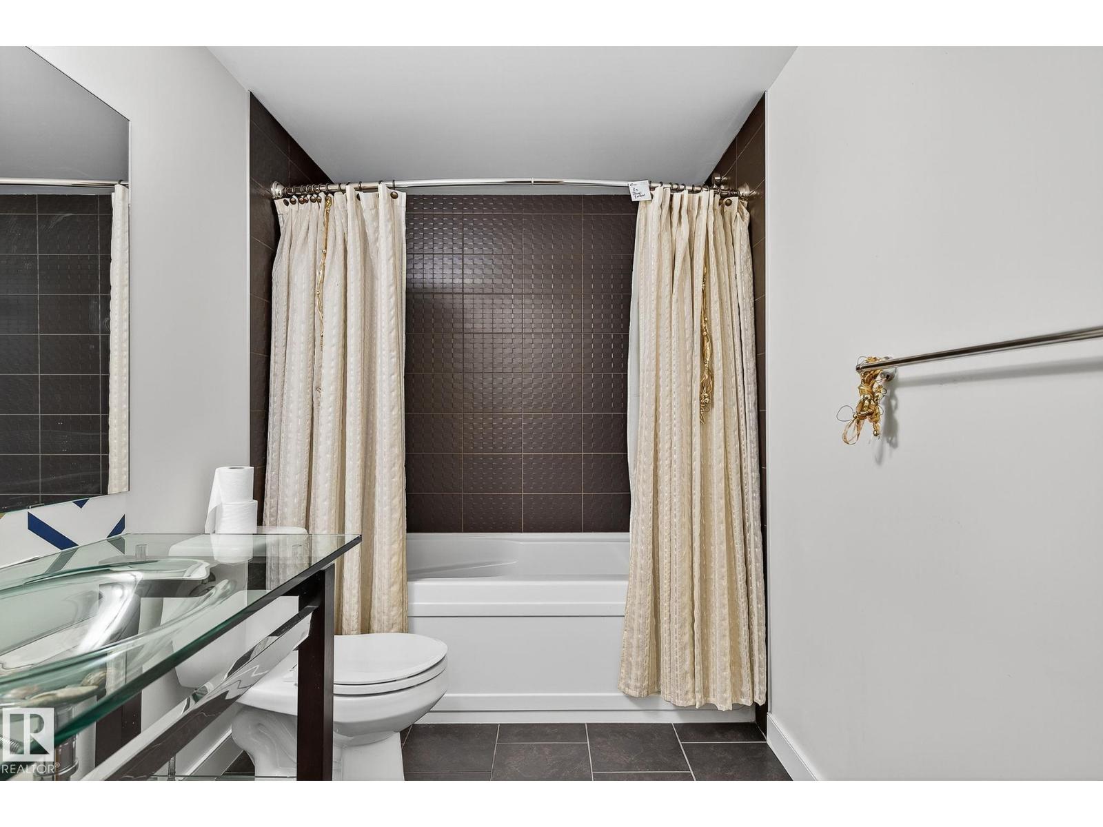 Photo 6 of 306 9316 82 Av Nw Nw, Edmonton AB