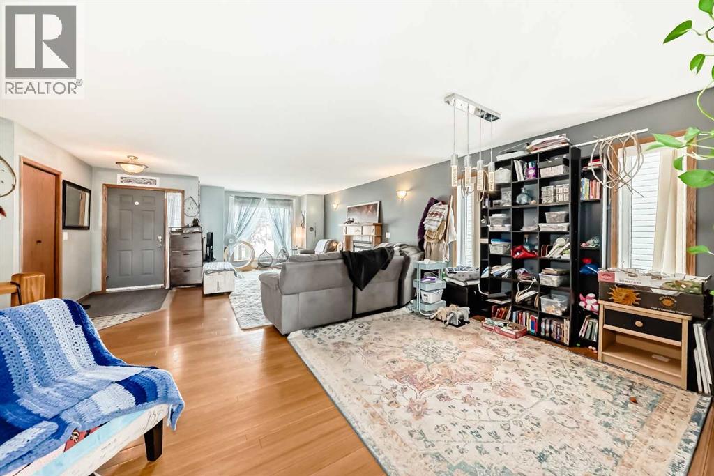 4827 56 Avenue, Innisfail