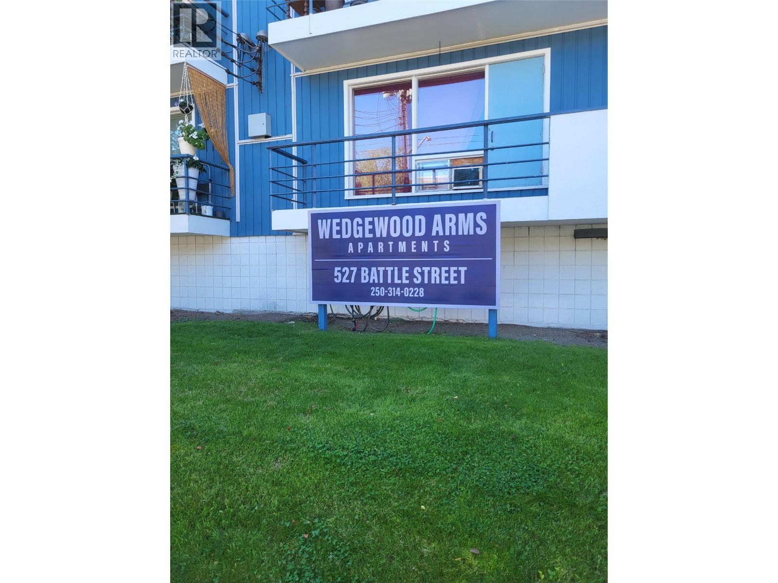 527 Battle Street - 1