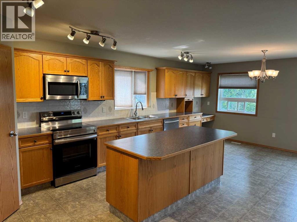 4827 56 Avenue, Innisfail