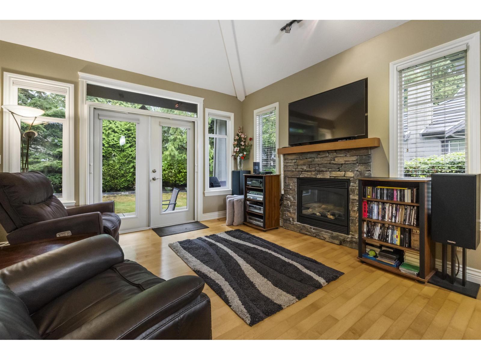 Photo 11 of 30 5688 152 Street, Surrey BC