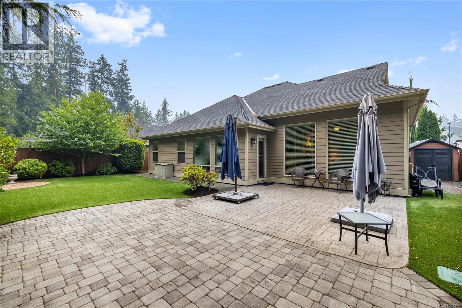 Photo 14 of 983 Windridge Pl, French Creek BC