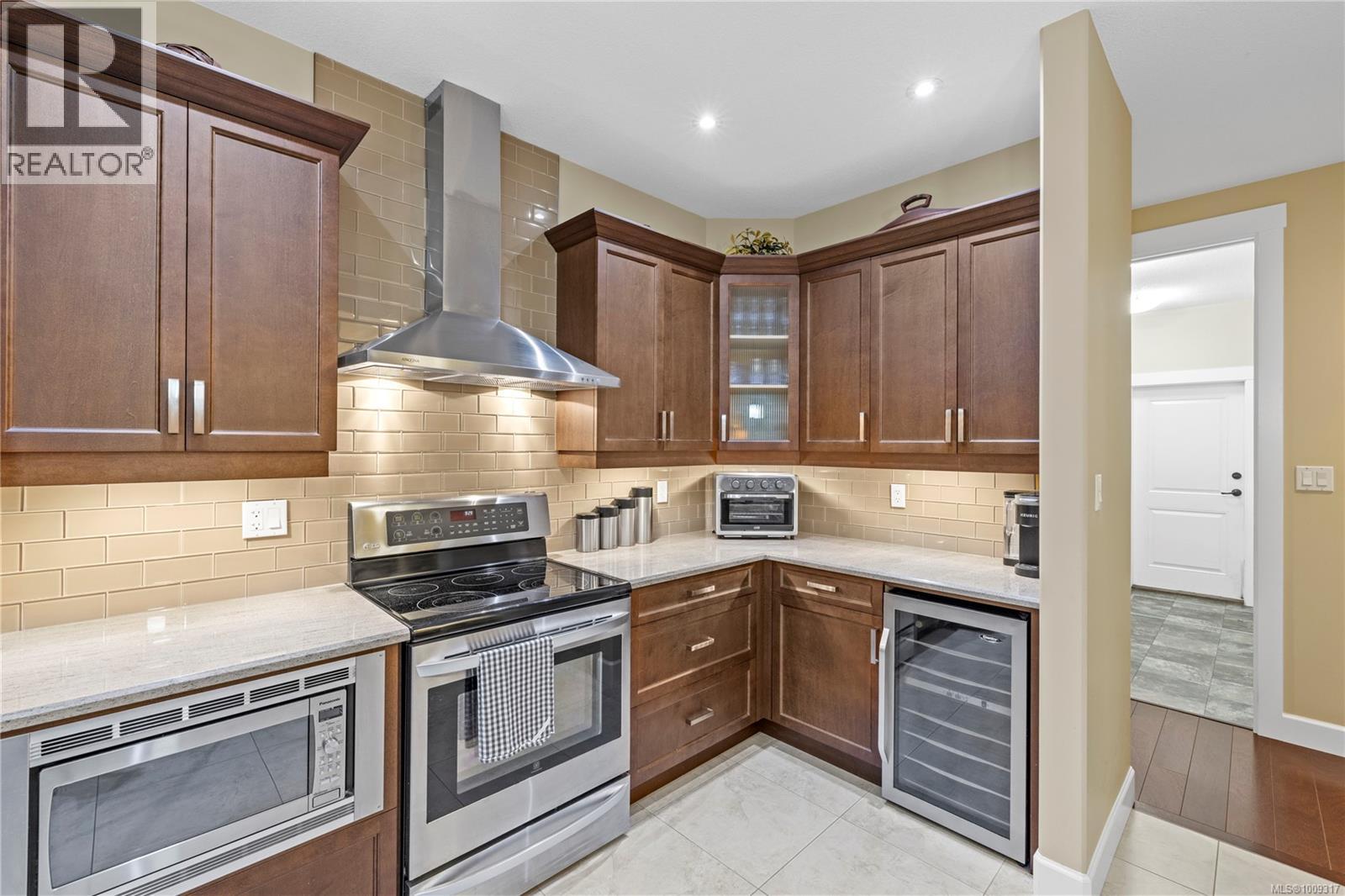 Photo 24 of 983 Windridge Pl, French Creek BC