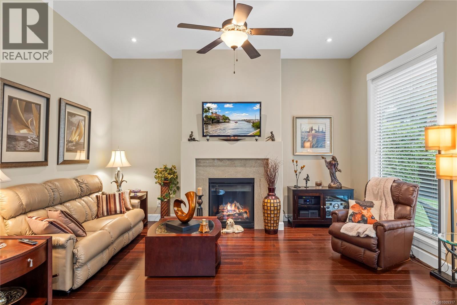 Photo 5 of 983 Windridge Pl, French Creek BC