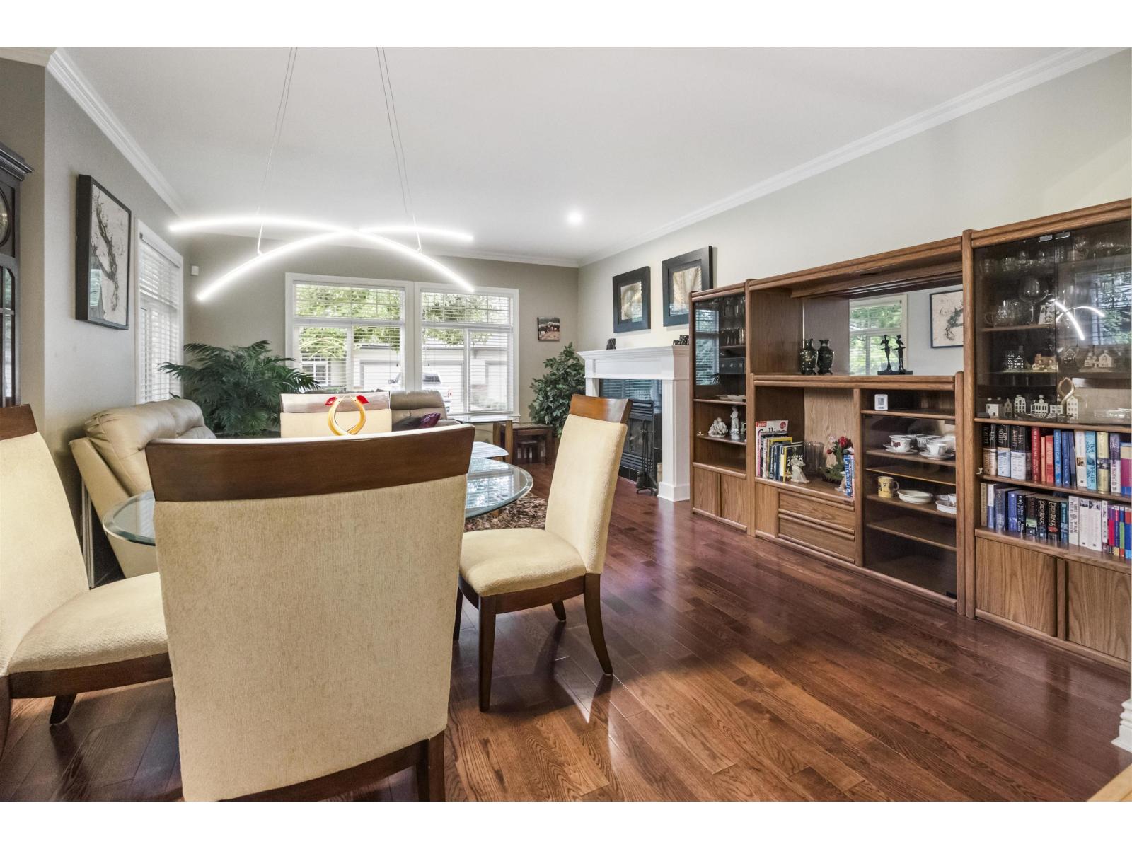 Photo 13 of 30 5688 152 Street, Surrey BC