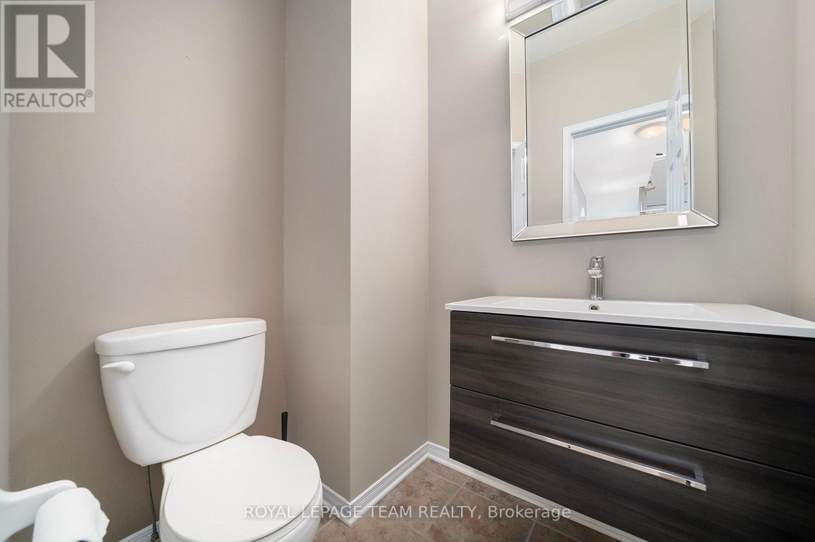 Photo 29 of 9 Fencerow Way, Ottawa ON