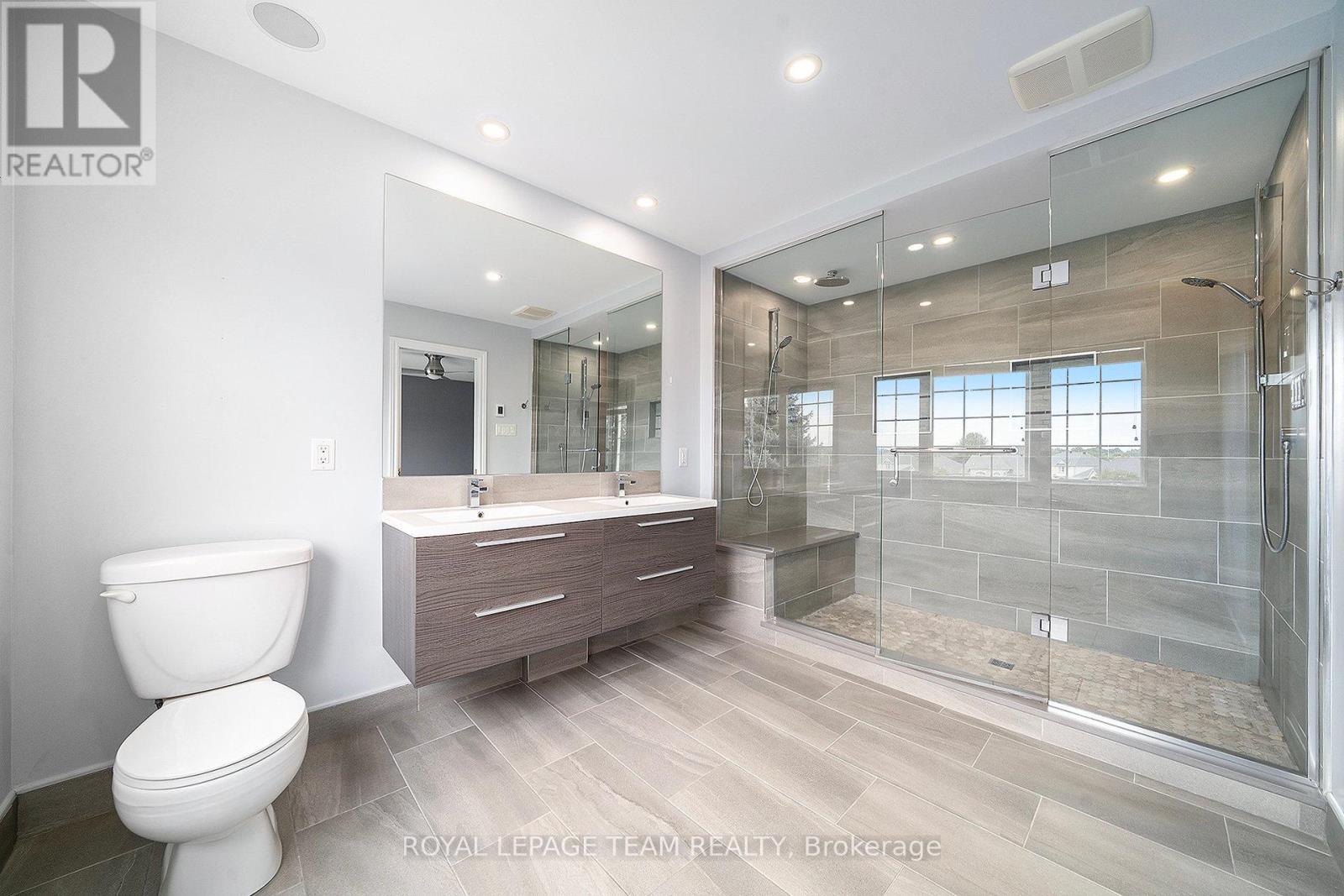 Photo 20 of 9 Fencerow Way, Ottawa ON