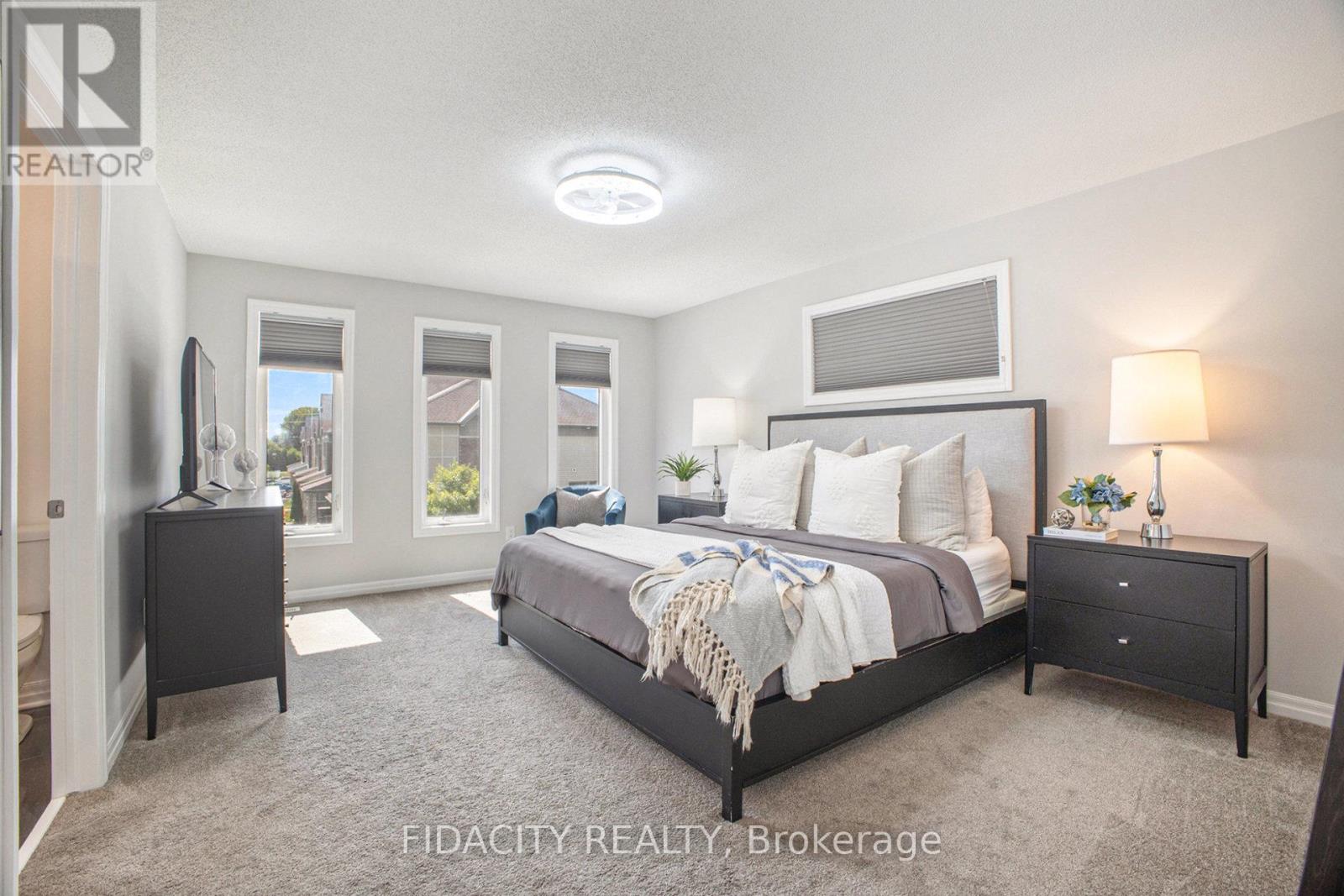 Photo 17 of 168 Overberg Way, Ottawa ON