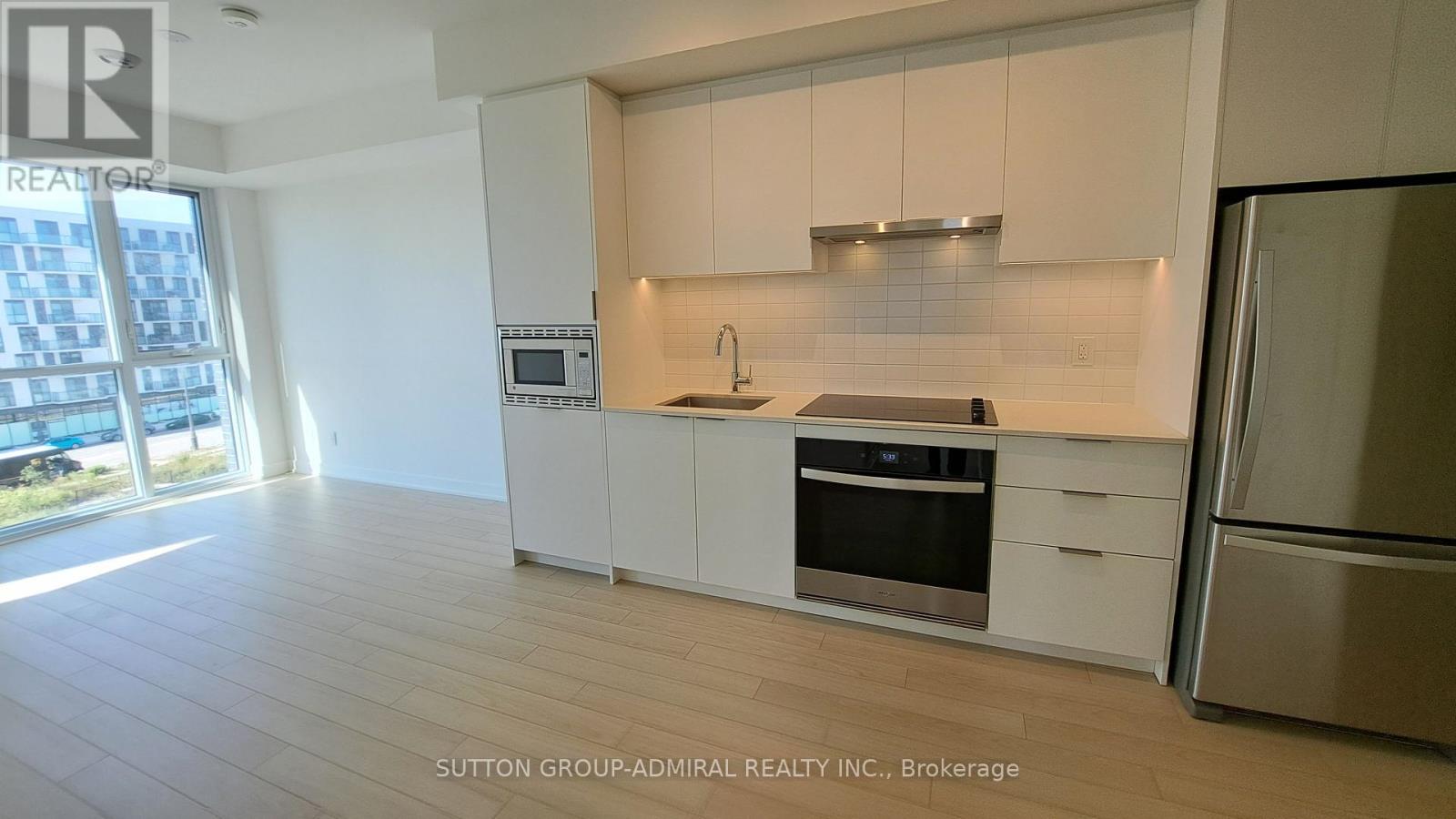 Photo 11 of 504 3079 Trafalgar Road, Oakville ON
