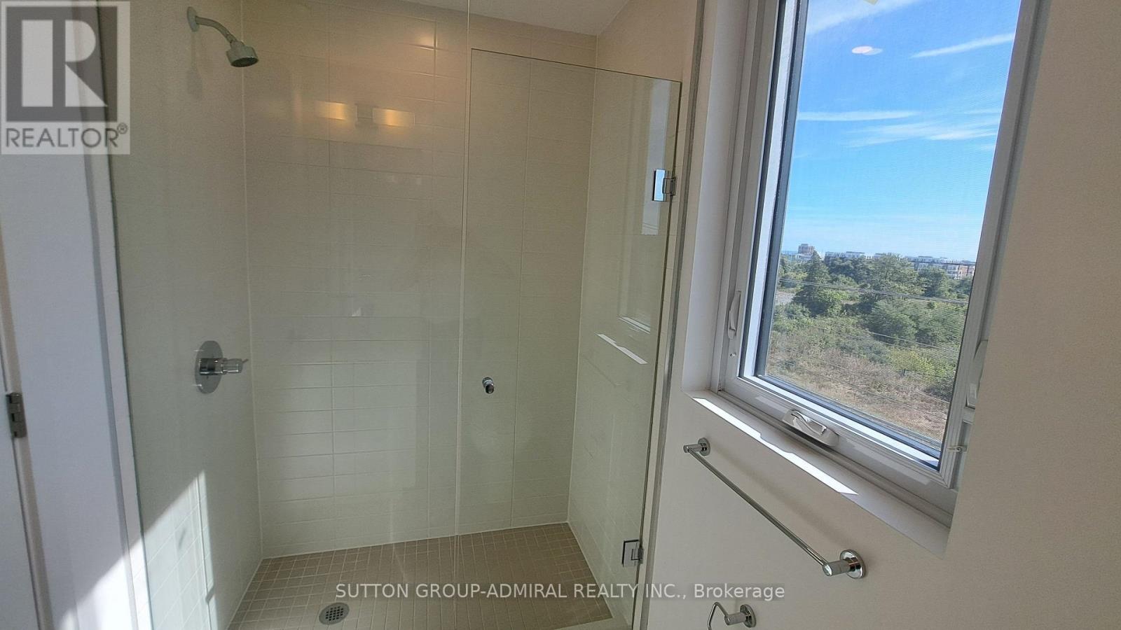 Photo 14 of 504 3079 Trafalgar Road, Oakville ON