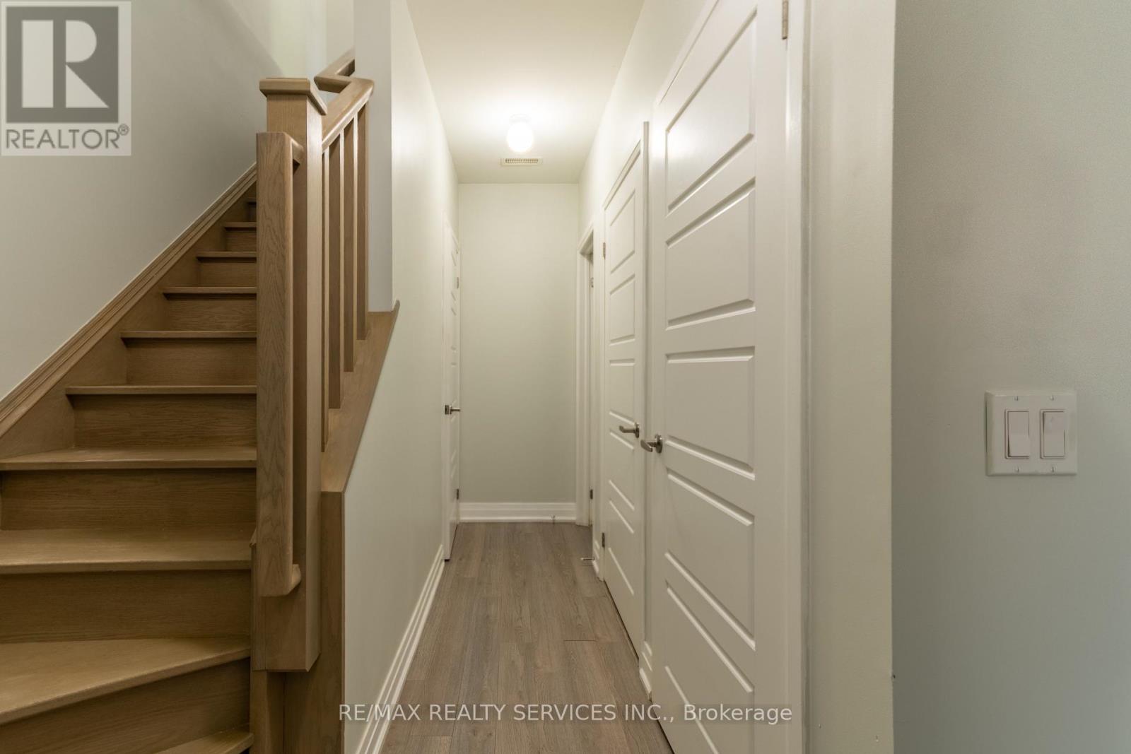 Photo 9 of 105 1208 Main Street E, Milton ON