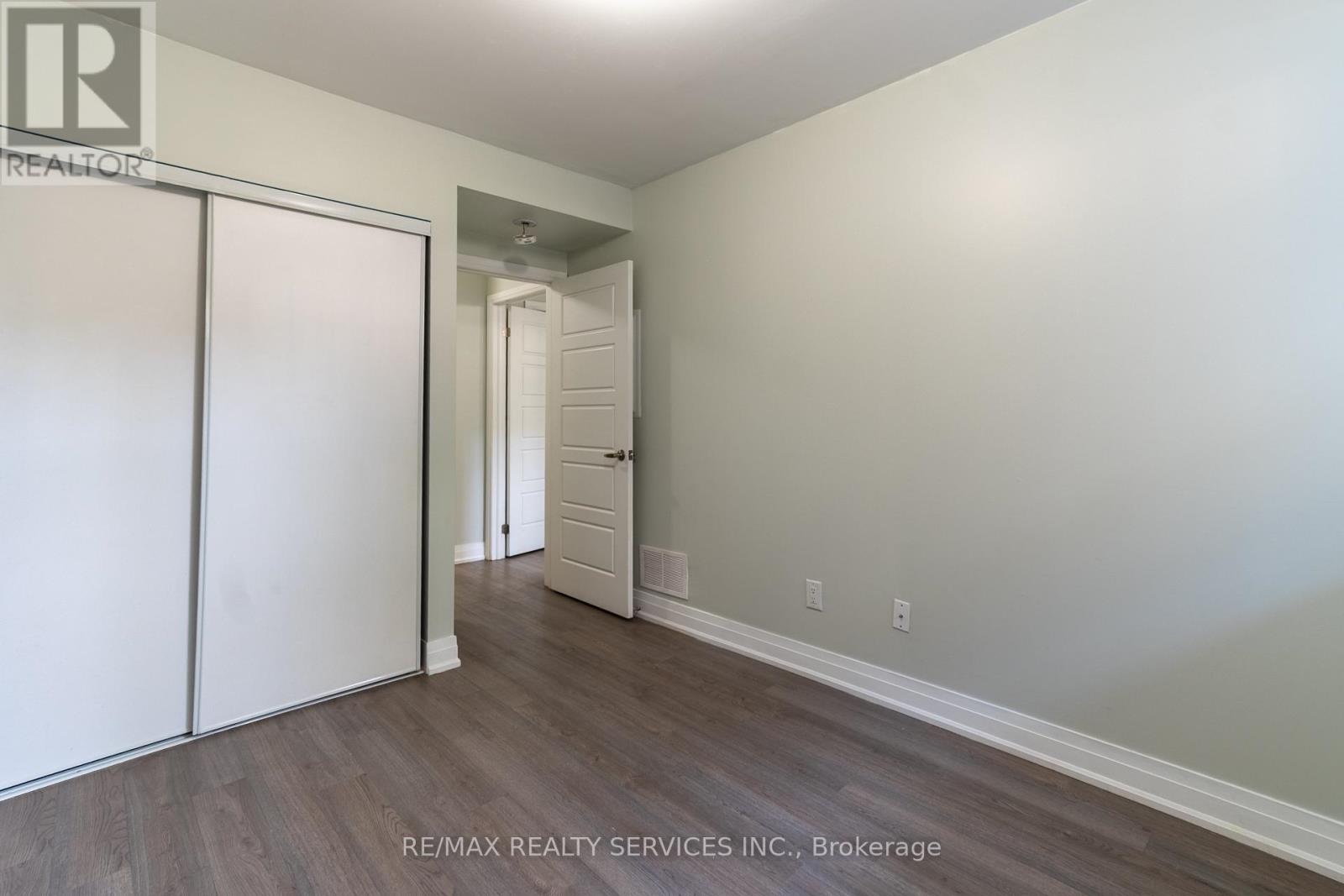 Photo 1 of 105 1208 Main Street E, Milton ON